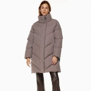 NWT 
Tag price is $298 
Color: Stone Taupe
Love it but it is not in my size